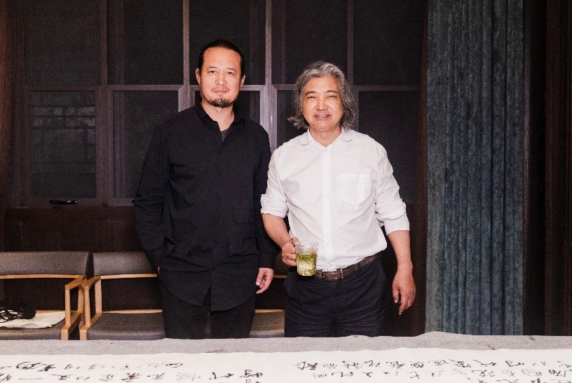 陈建华与吴为山留影