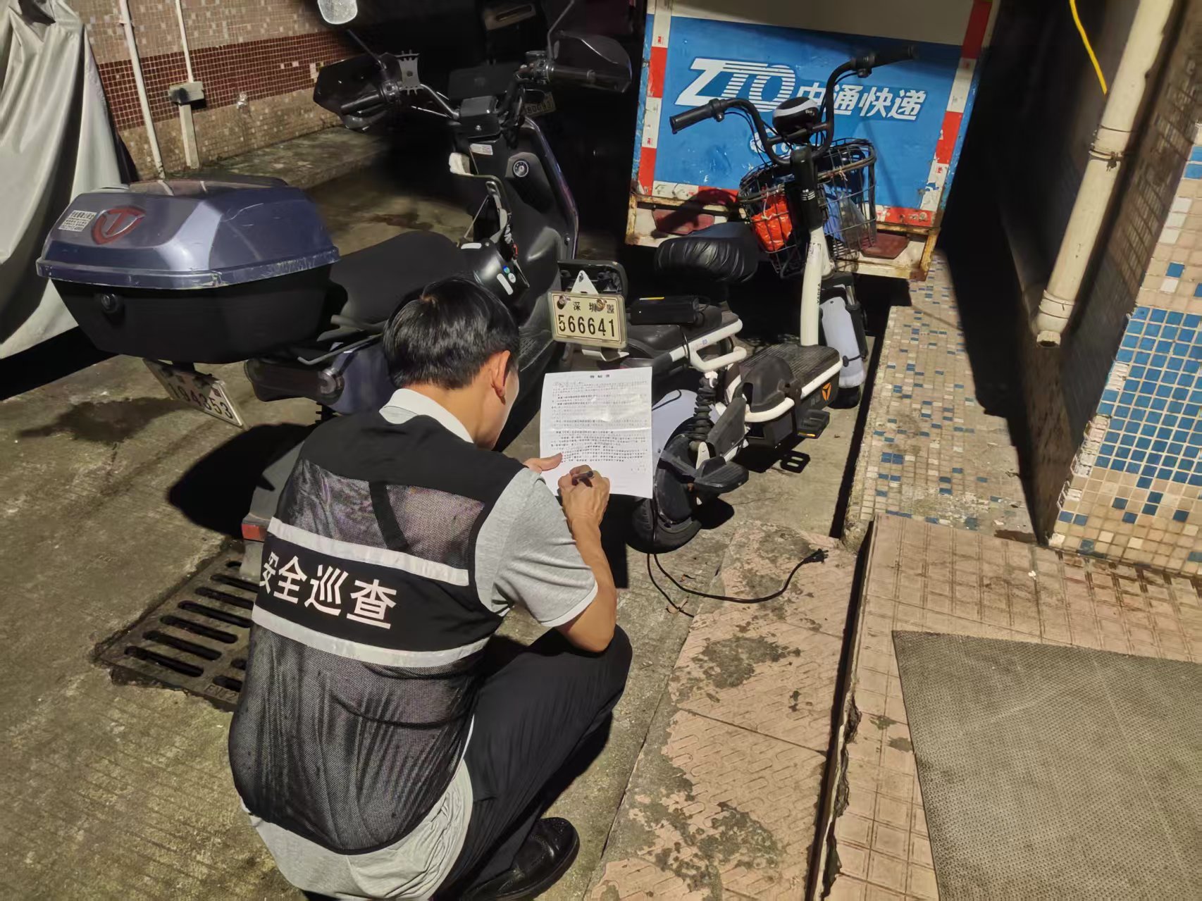 横岗:精准施策治理城中村电动自行车隐患 疏堵结合显成效