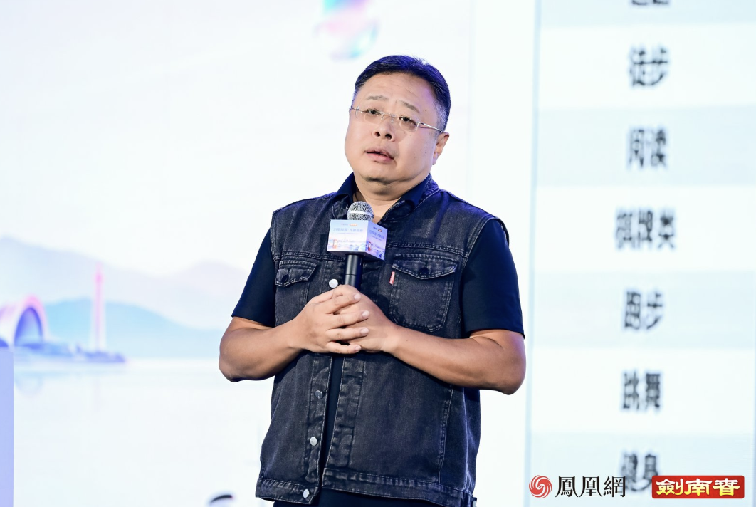 邵宇:AI泡沫大概率会破,企业如何应对?