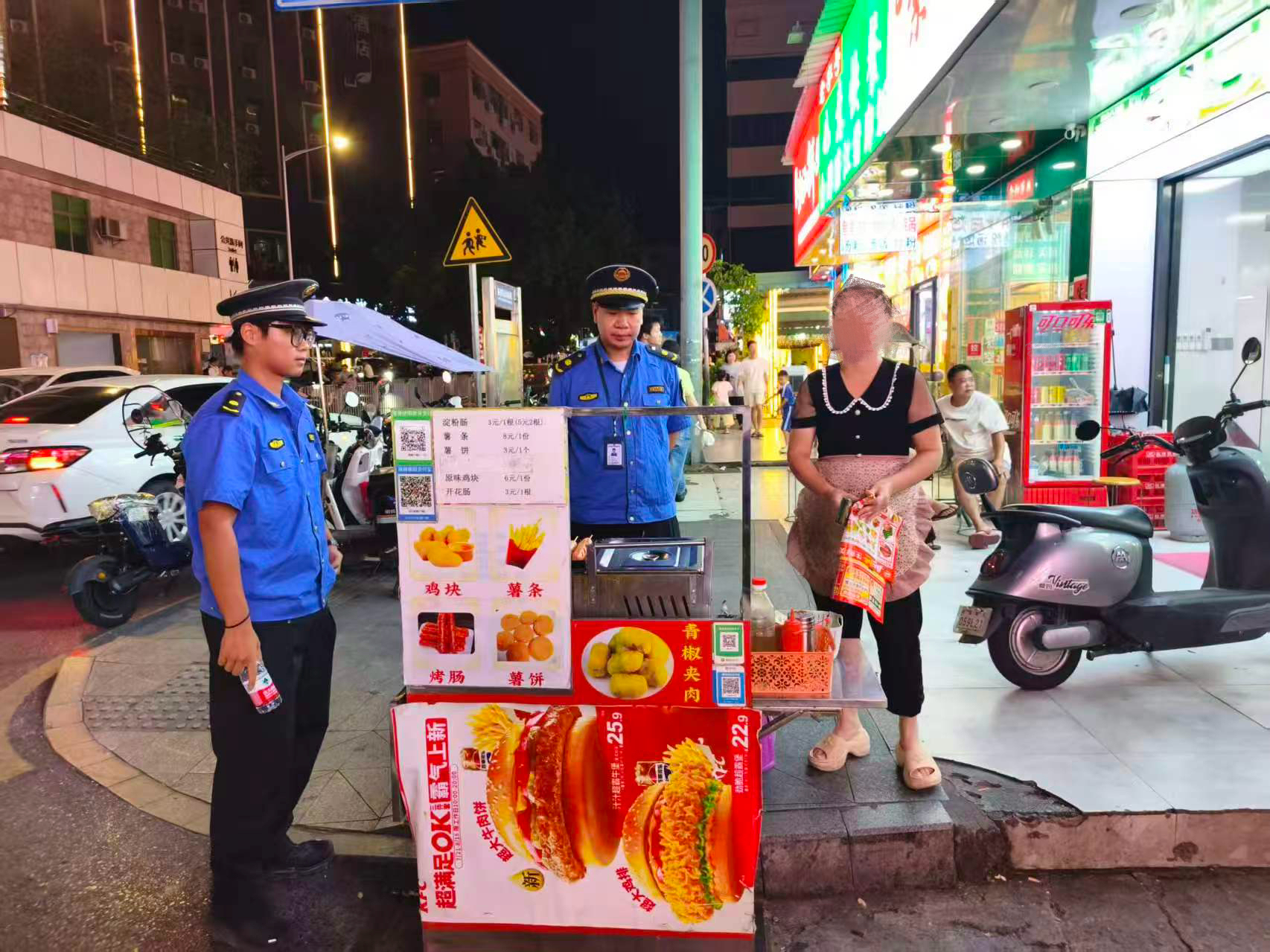烟火气与通行秩序如何兼得？西乡这场整治给出答案