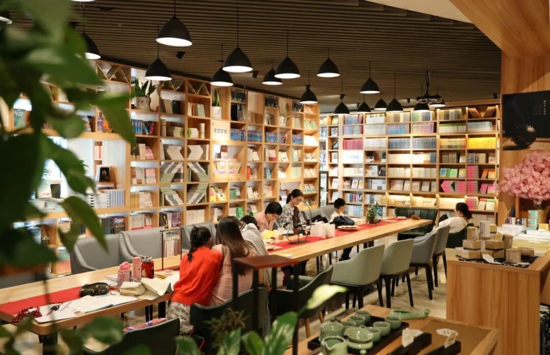 鄞州书城一楼活动区.jpg