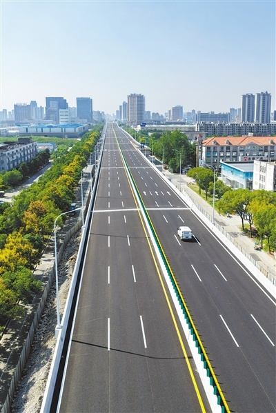 南昌高新大道快速化改造工程两段主线高架桥已正式通车（图）