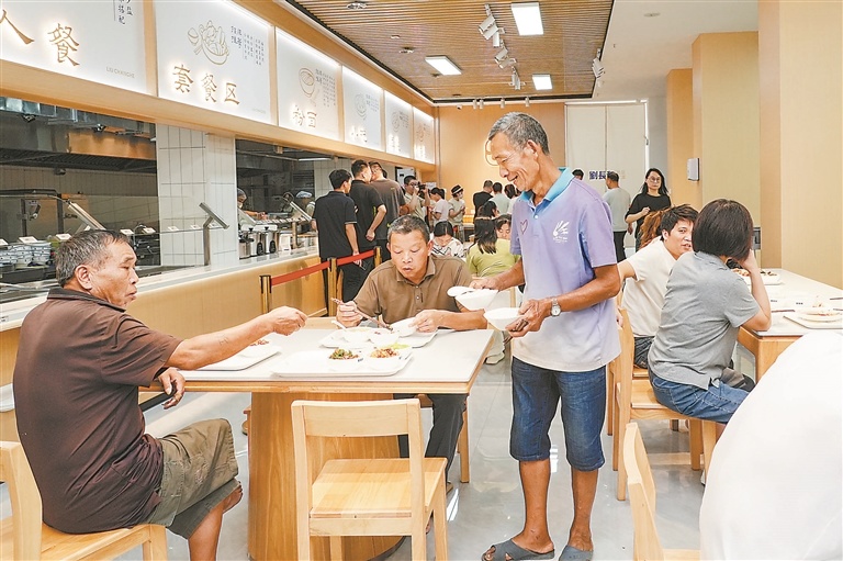 萍乡湘东区：家门口的便民食堂（图）