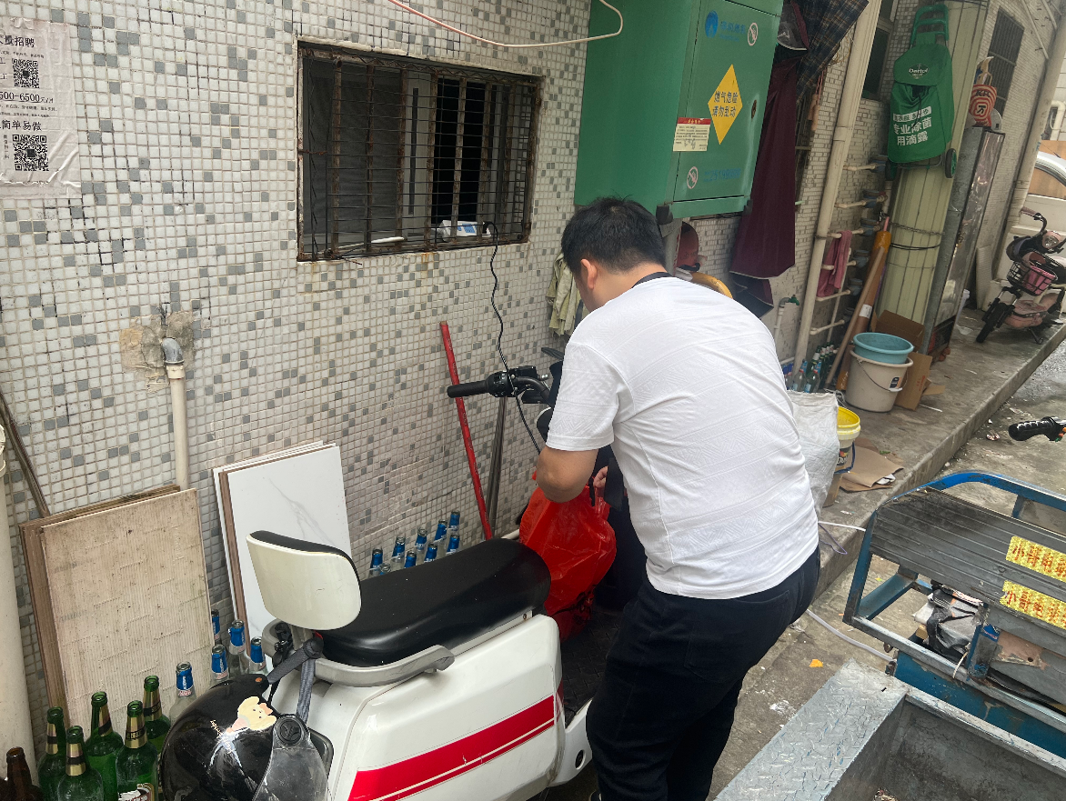 横岗:精准施策治理城中村电动自行车隐患 疏堵结合显成效