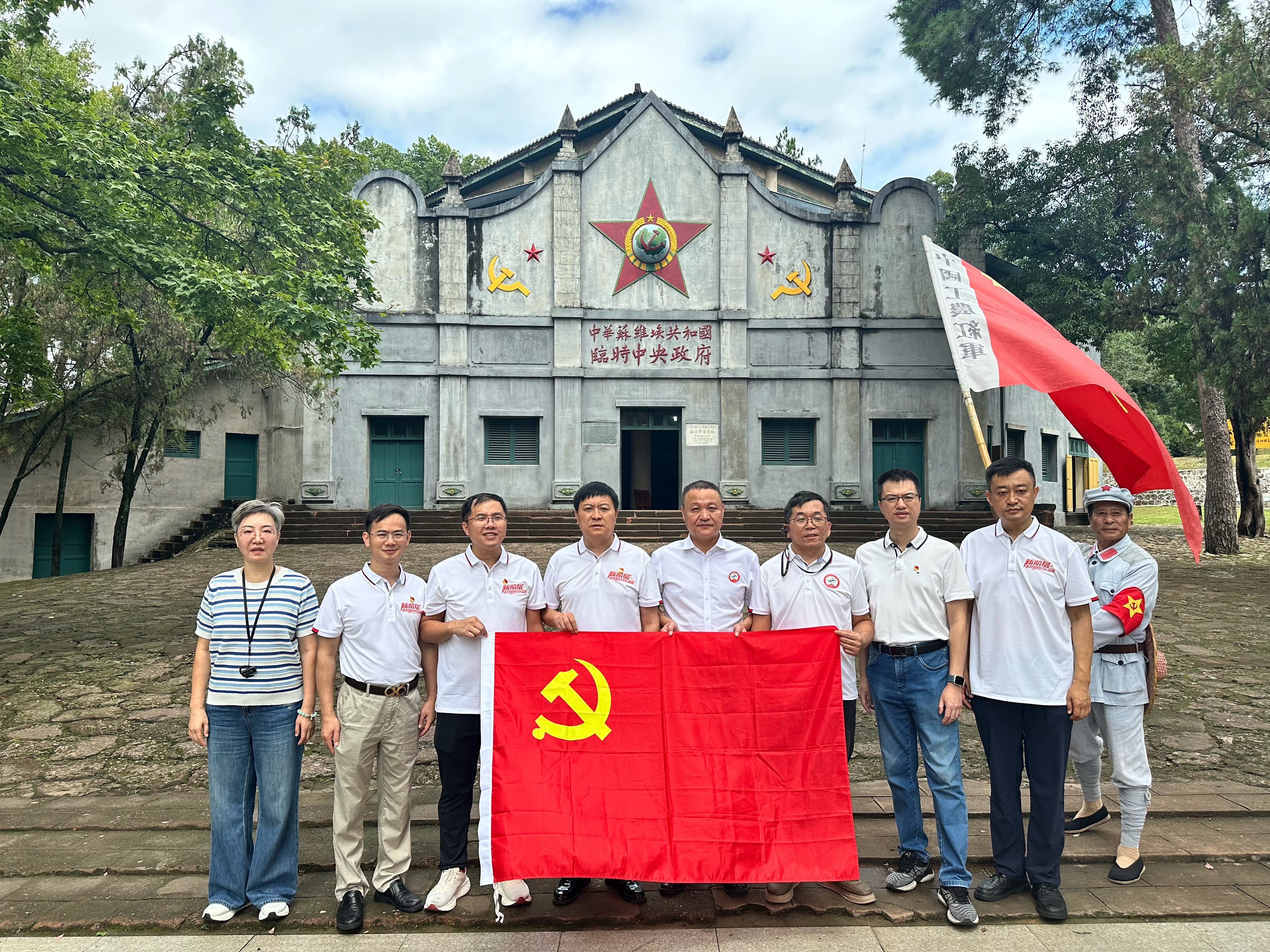 佛山新阶人士“走好新时代长征路”系列融媒活动首站告捷
