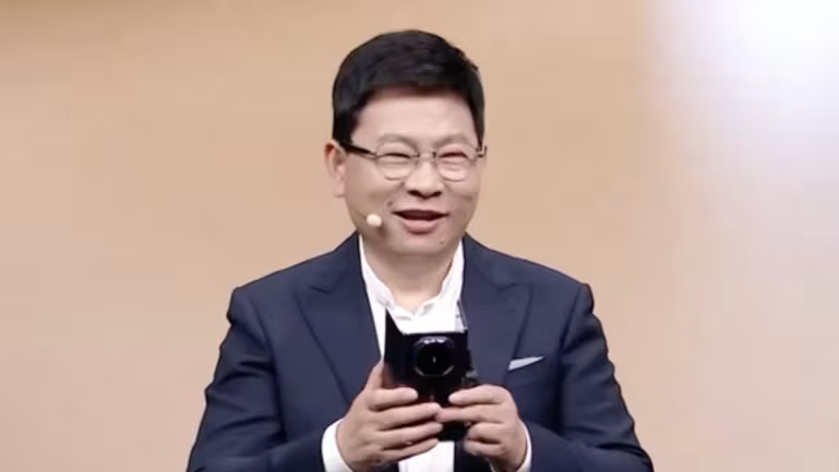华为Mate XT2亮出全自研核心芯片，日媒称已摆脱美国限制