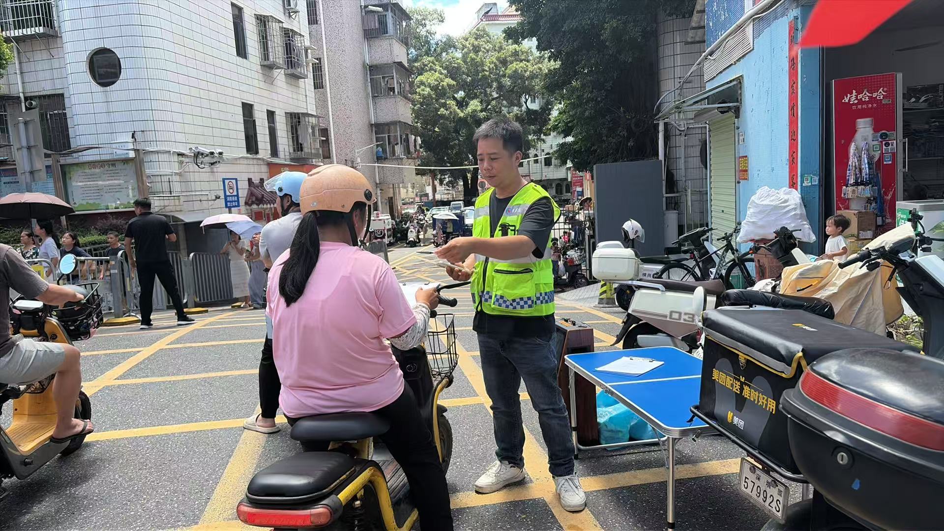 横岗:精准施策治理城中村电动自行车隐患 疏堵结合显成效