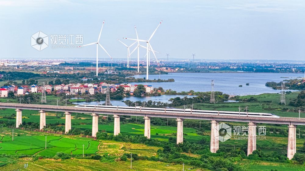 2026年9月5日在江西省吉安市新干县中堎水库拍摄的画面。