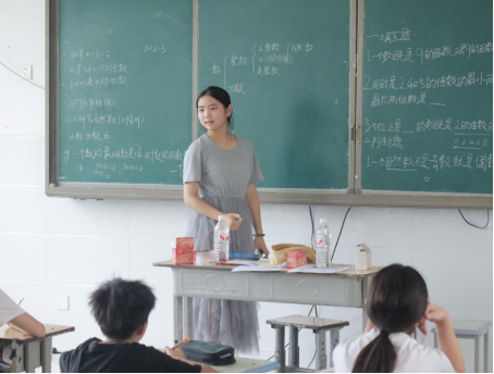 数学老师在答疑解惑