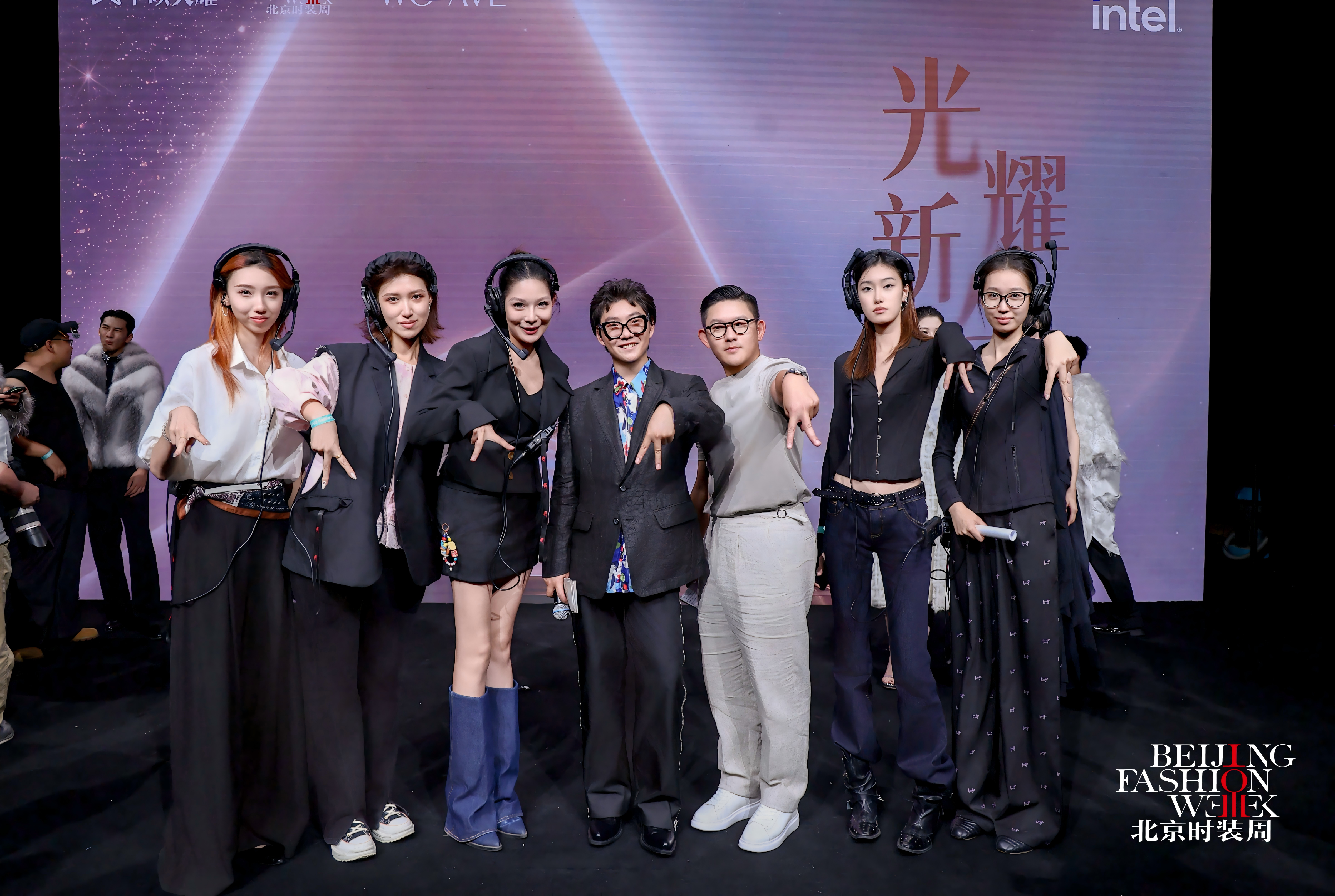 传统皮草工艺对话AI科技 WOAVE专场秀亮相2026北京时装周