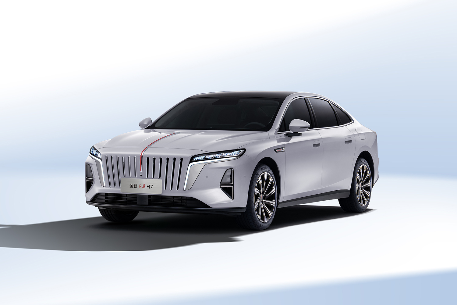 全系配1.5T插混动力 全新红旗H7上市限时置换价16.88万元起