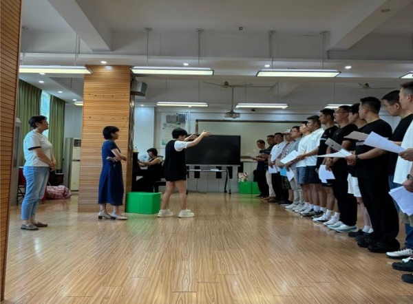 歌声颂师魂 芳华耀庐阳——合肥市红星路小学教师合唱团献礼第42个教师节