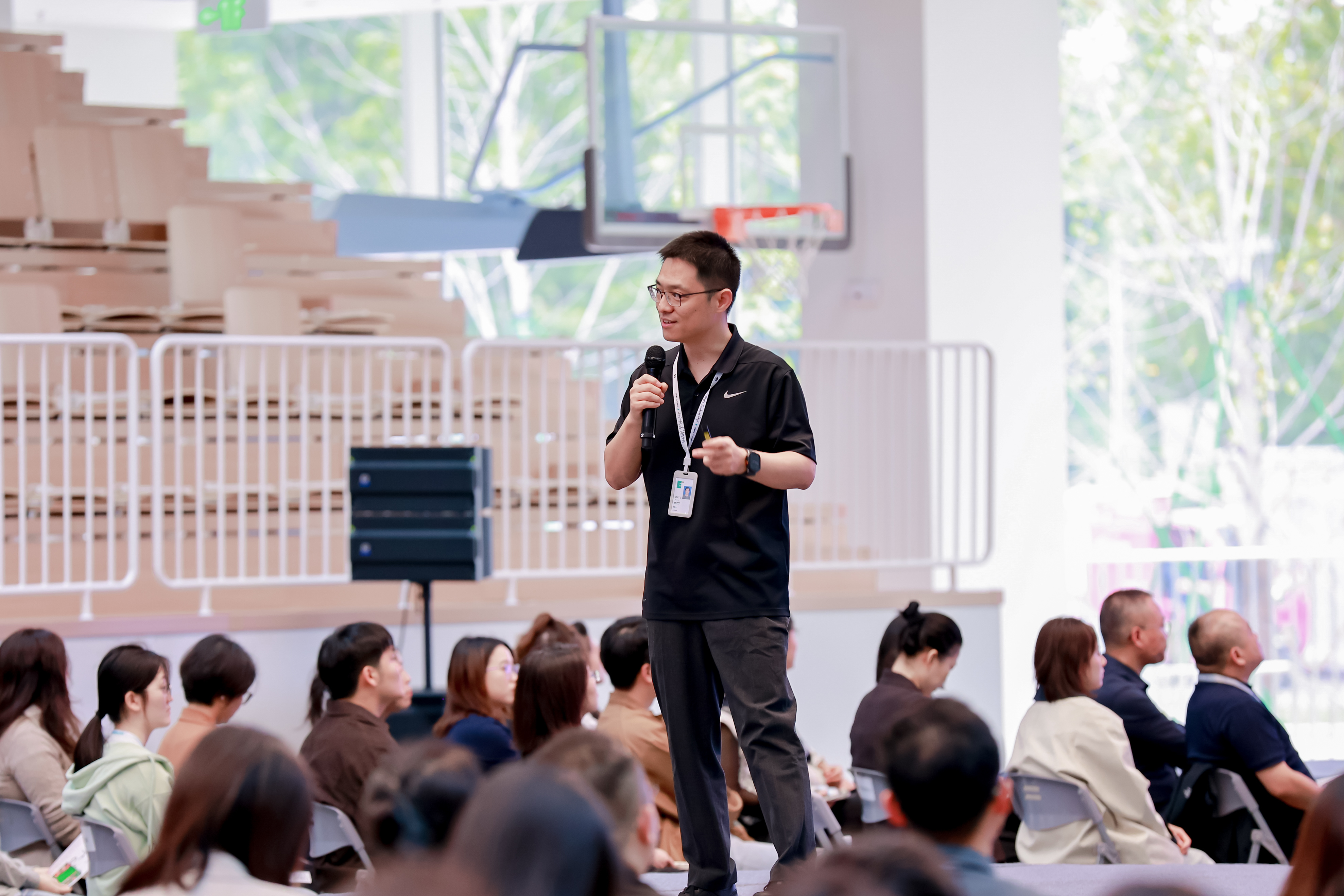 斑斓如你!西安欧亚学院庆祝第42个教师节