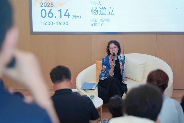 老厂房里听见大连回响：三十七相文旅科技产业园“爆火”背后的城市焕新密码