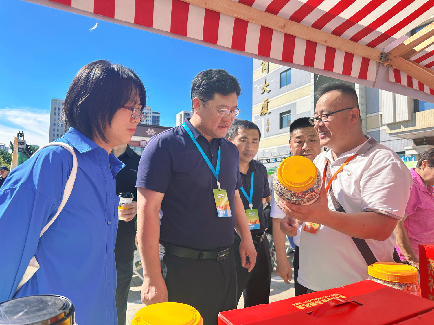 京冀协同搭桥梁 河北农品进社区 2026年河北农产品“六进”——进社区活动在京启动