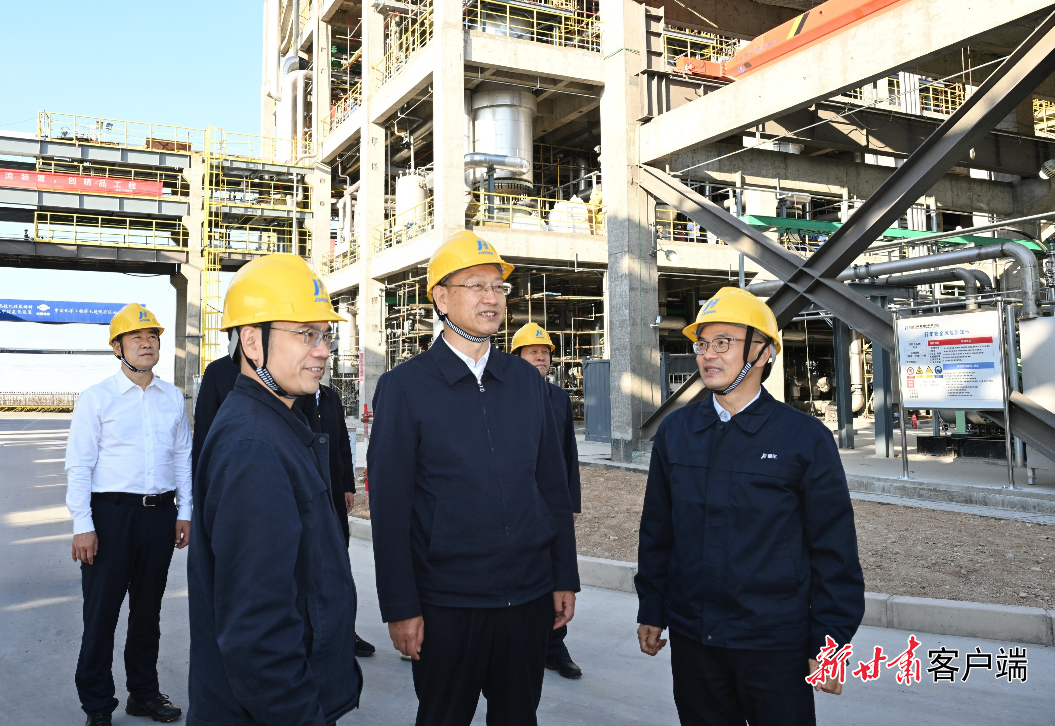 9月14日至15日，省委副书记、代省长孔绍逊在酒泉市、嘉峪关市调研。新甘肃&middot;甘肃日报记者　盛学卿