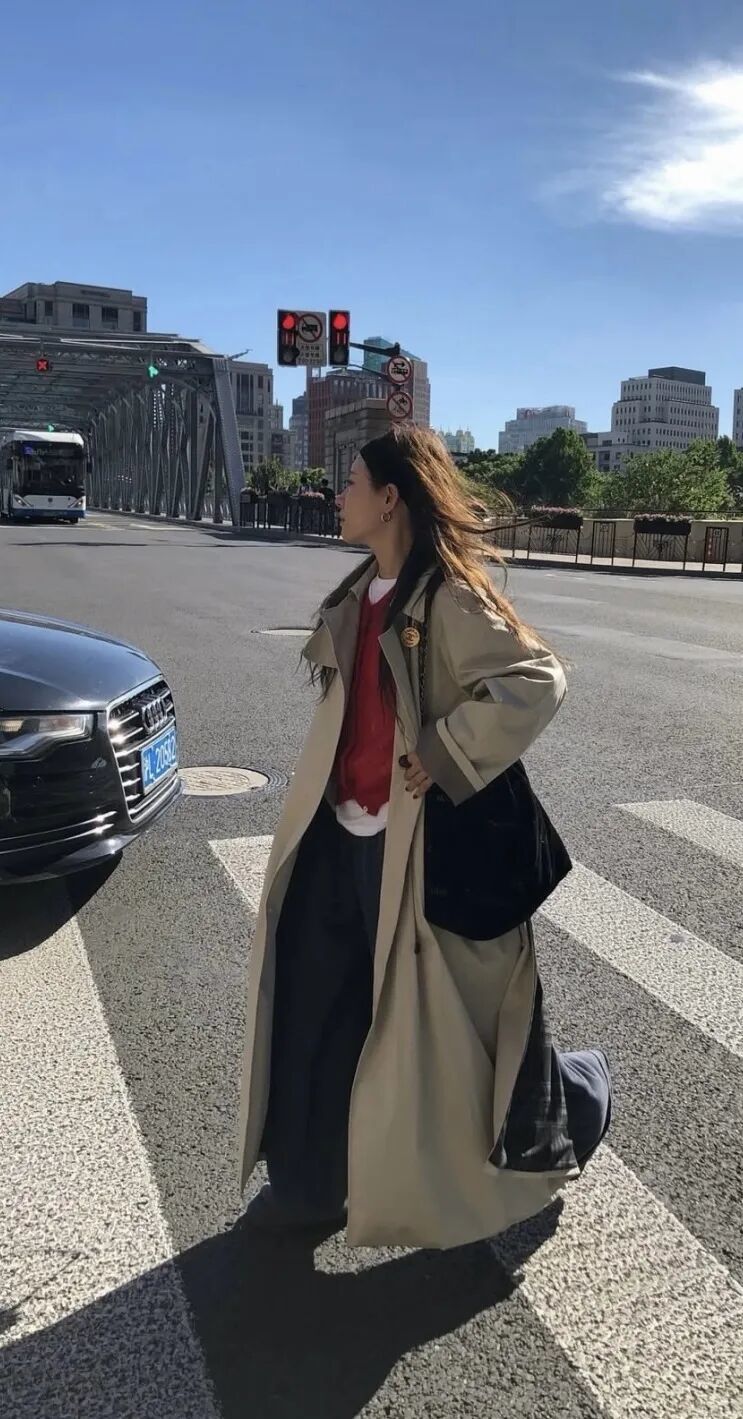 每年都穿的风衣，今年有什么不一样？