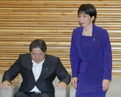 高市早苗被曝曾想让林芳正留任,但最后改变了想法