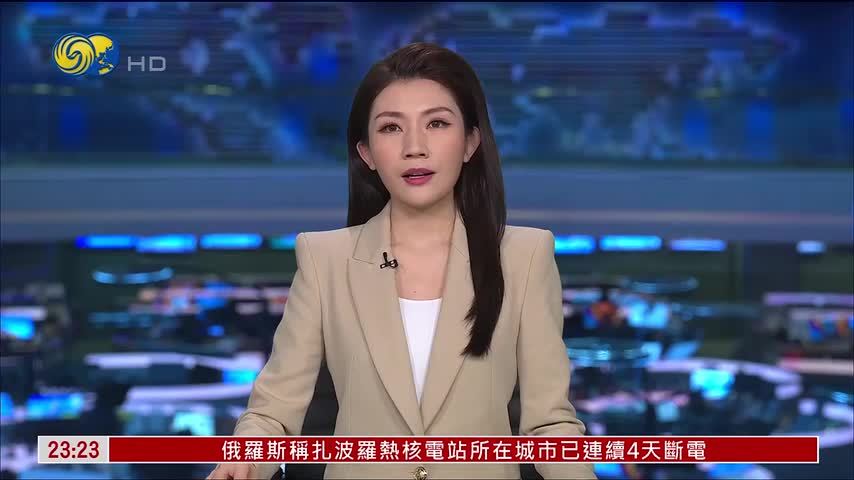 多支境外表演团队亮相上海地标表演快闪