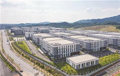 先进陶瓷标准化厂房。