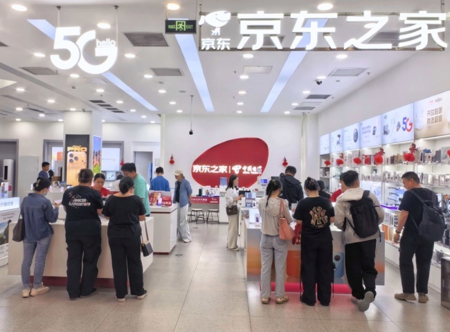 京东成为Apple中国最大零售渠道商 近6成线下购机消费者考虑京东门店入手iPhone新机