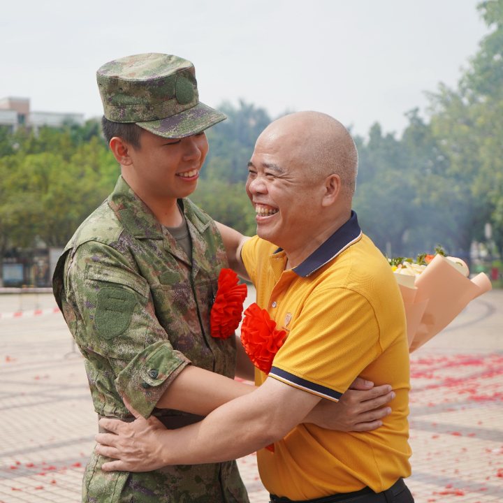 图:欢送仪式现场