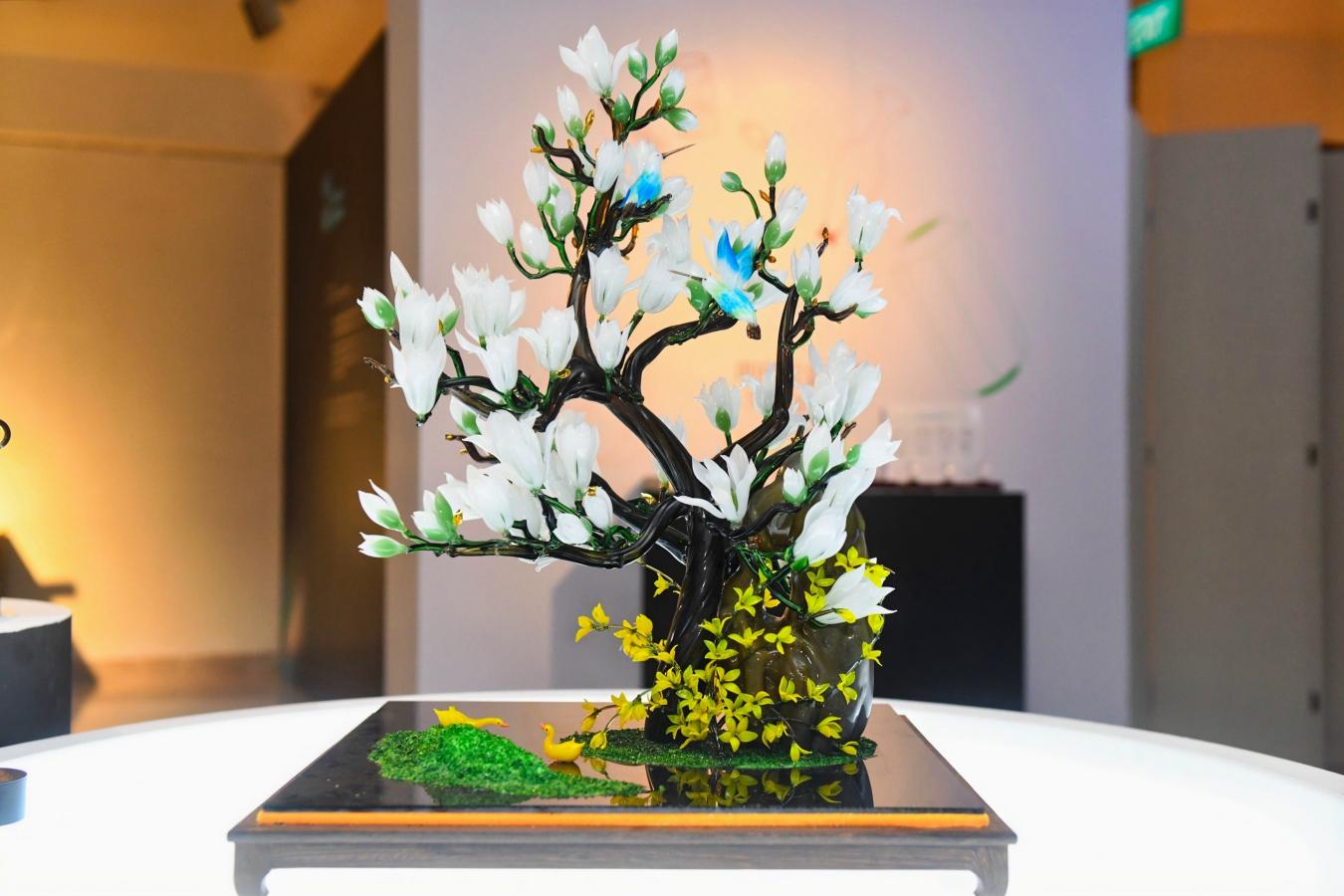 “华光异彩”淄博琉璃艺术展闪耀新加坡