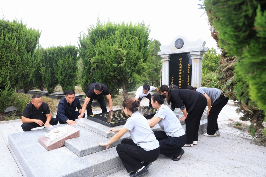 勿忘国耻铭初心 缅怀英烈担使命 柘城县开展九一八前夕祭扫缅怀活动