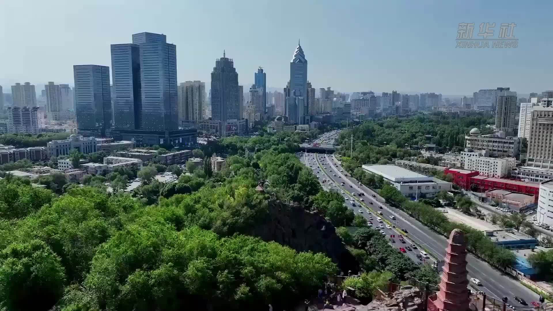 “超长版黄金周”将至 乌鲁木齐居国内长线游热门目的地榜首