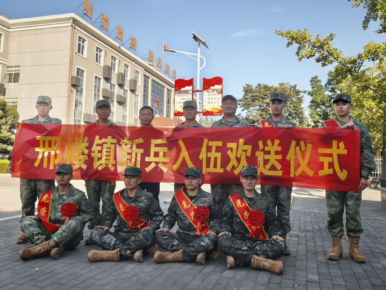 欢送红花映戎装,徐州怎样让双拥荣光走向常态浸润?