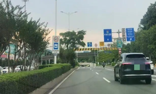 中山博爱七路启用移动测速执法 限速60km/h