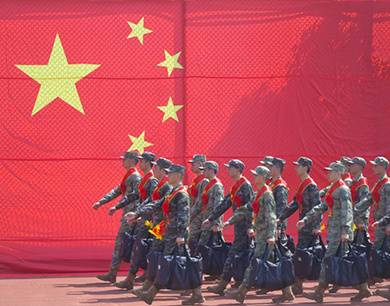 万载县：欢送新兵入伍