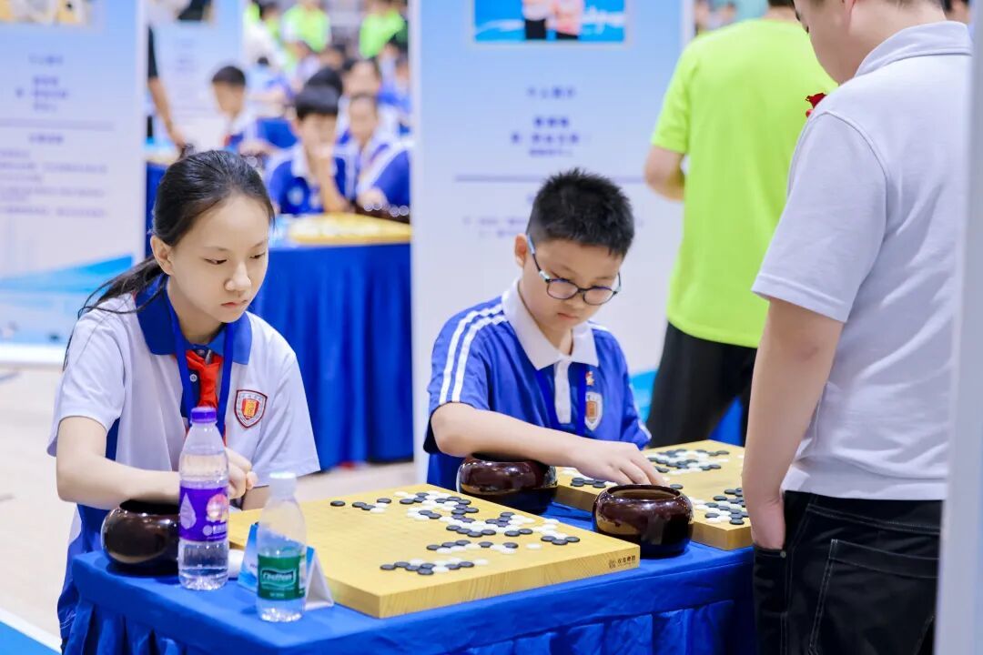 身心成长︱8战全胜夺冠+31位国手进校！南山围棋这一周有点燃