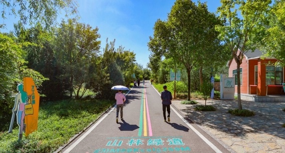 佛慧山彩绘跑道走红！感受济南山在城中的浪漫