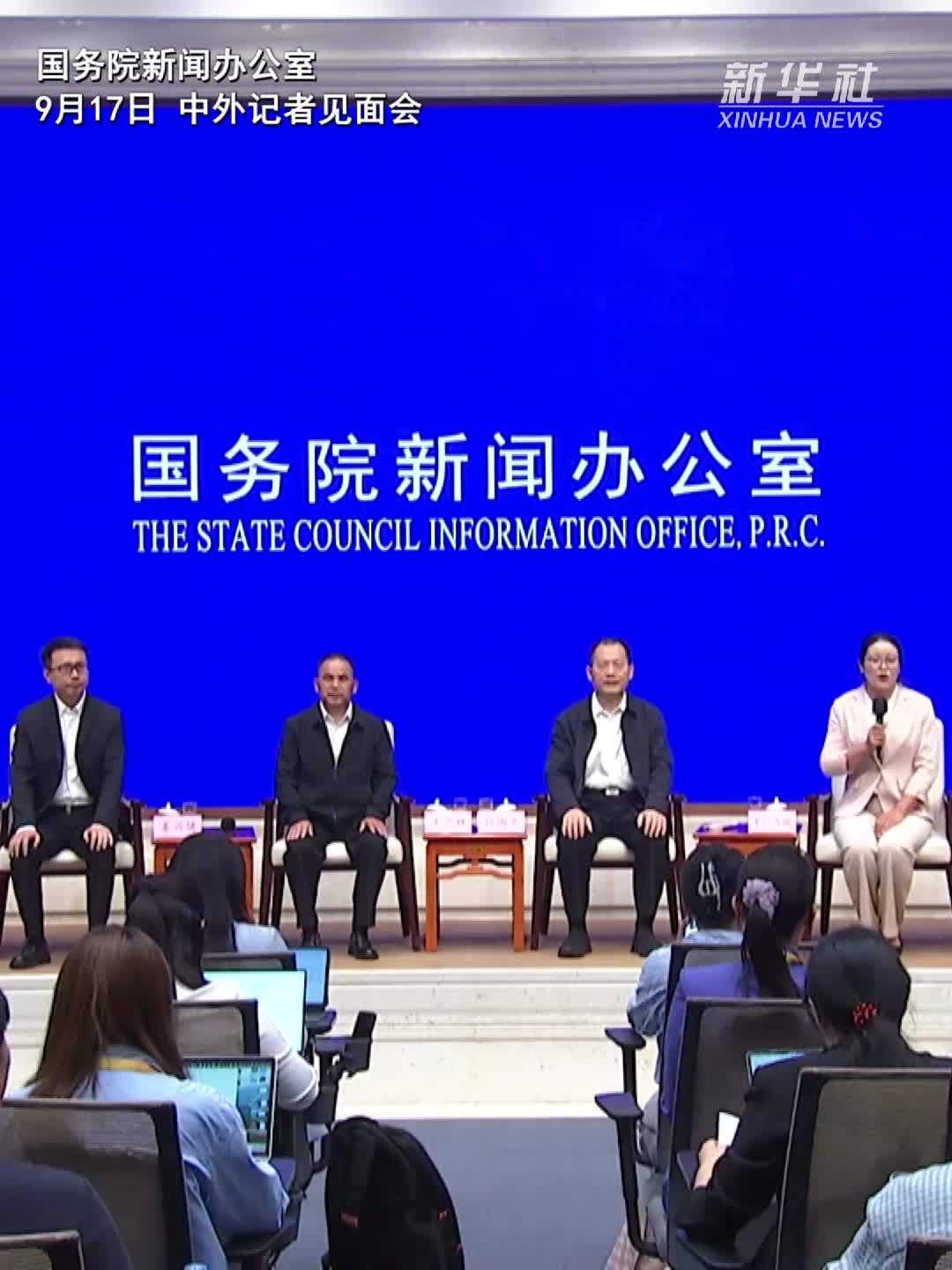 才仁吉藏：在拉日村驻村十一年 全程见证了村里的变化