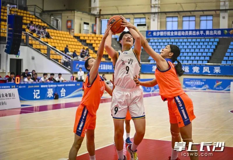 2029年全运会将在湖南举办,雅礼中学女篮将承担湖南U22、U18女篮的参赛任务。
