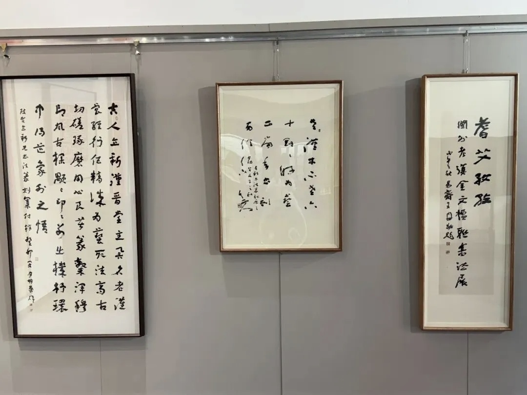 “耆艾孜孜·关外老汉金文楹联书法展”在盘锦启幕