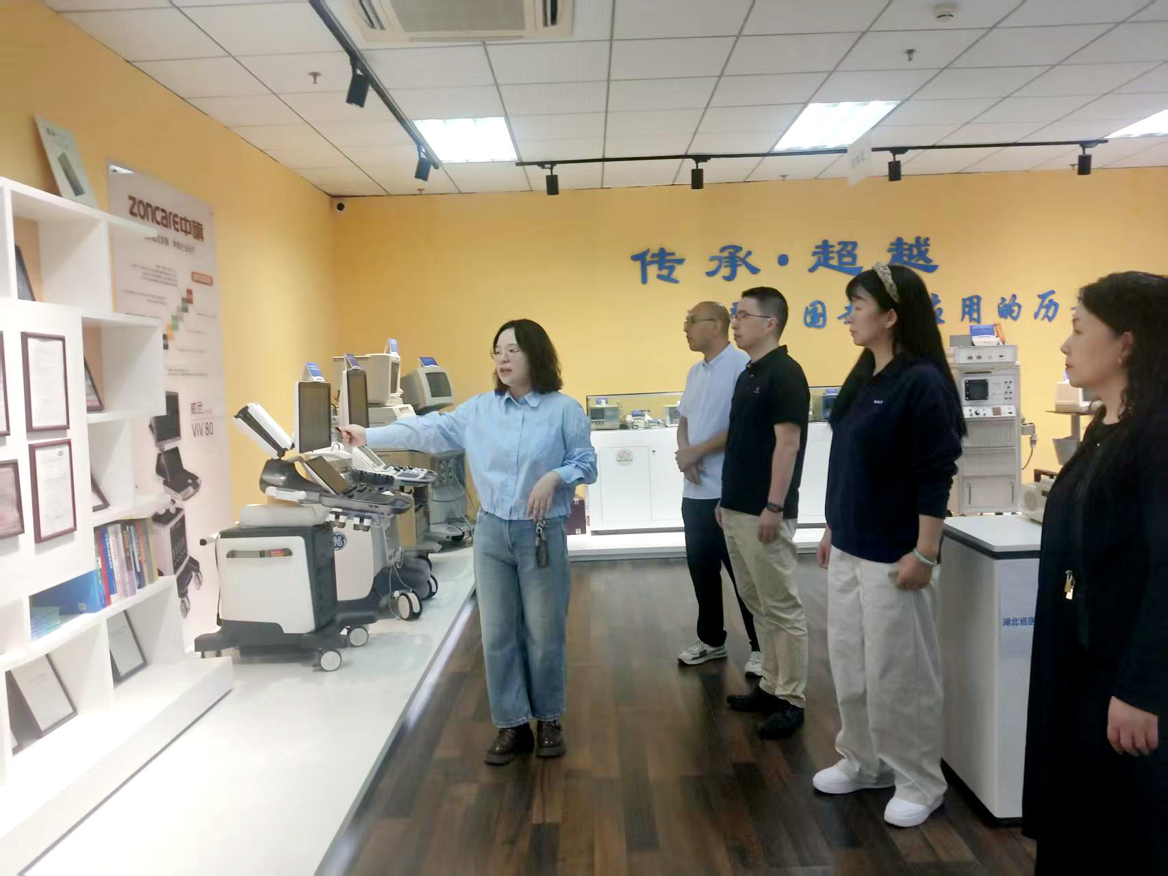 湖北“药品安全宣传周”系列活动 政产学研医检融合座谈会在武汉举办