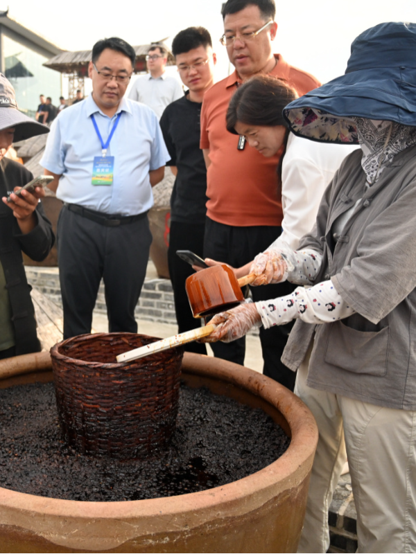 DSC_0717润客调熟车间负责人张素慧.JPG