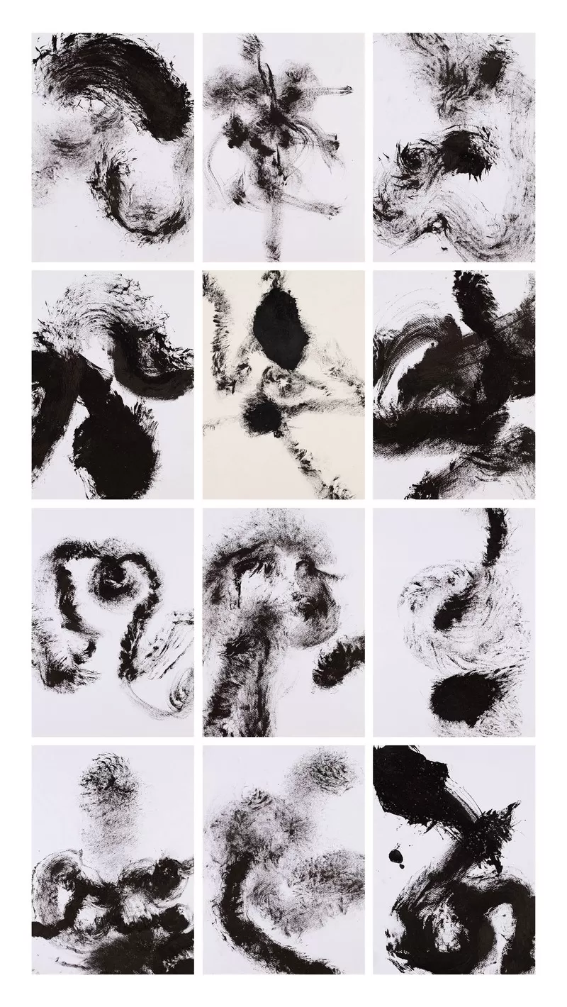 刘革/威尼斯双年展参展作品《第 39 宇宙/ 灵魂们的容貌》水彩纸、焦墨 165cm×82cm 2026