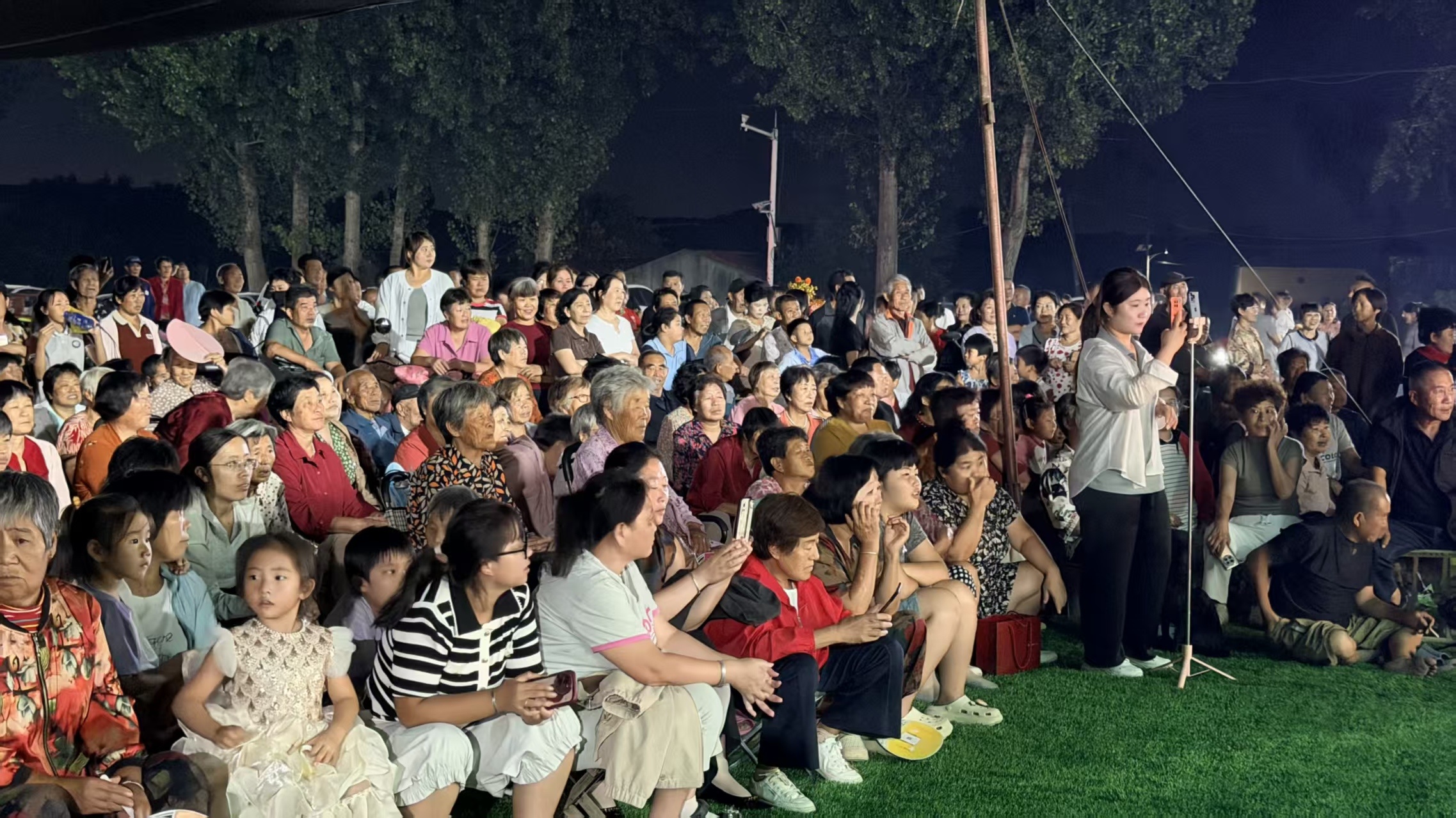 青岛乡里乡亲|“村字号”活动 满贡“村戏”大舞台 老调唱出新生机