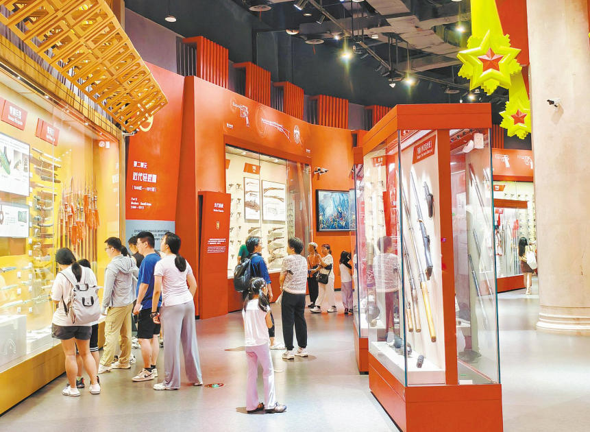 南昌：红色旅游持续升温（图）