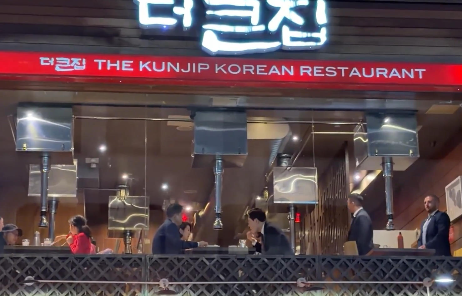 李在明现身纽约韩国城用餐，店员：马云也来过