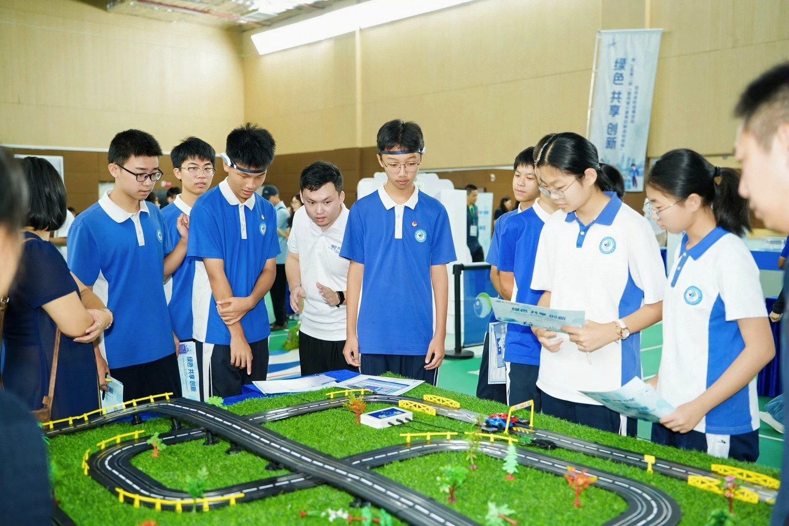 流动科技馆进校园 科创梦想点亮南山——南山区第二期移动科技馆百场巡展正式启动