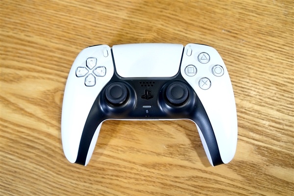 索尼研发新专利：PS5手柄变刷卡机 碰一碰就能买游戏！