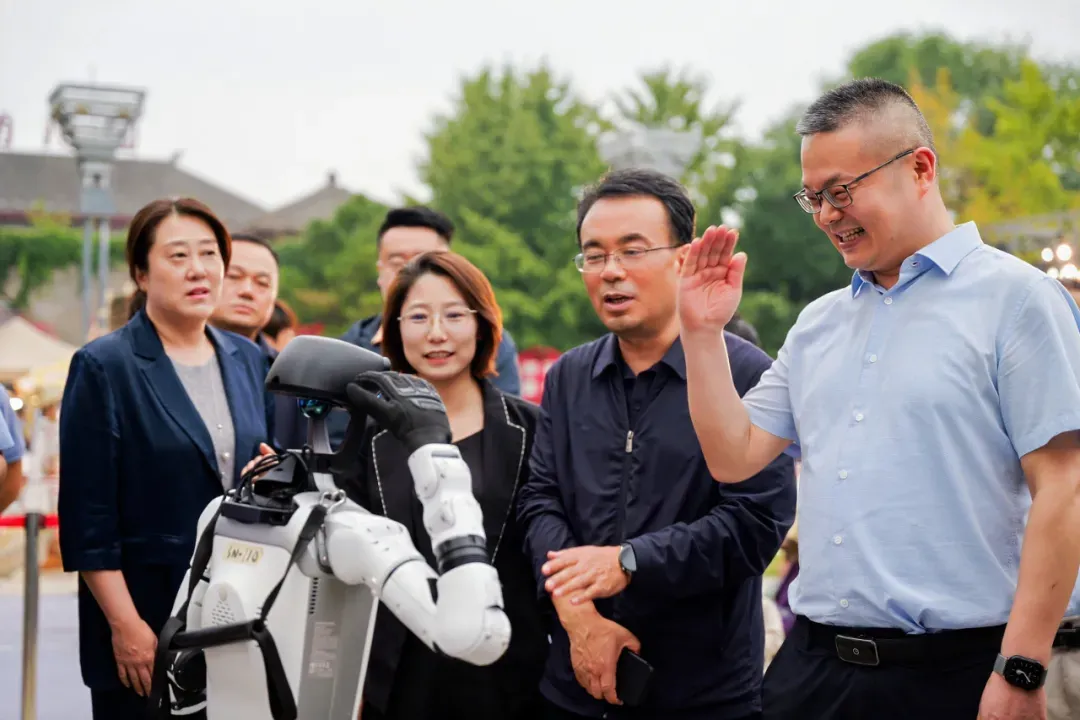 月满中秋 药香满城!陕西中医药大学附属医院2026中医药文化集市火爆出圈