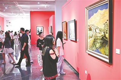 “髹彩漆韵——熊建新漆艺术作品展”在南昌开幕