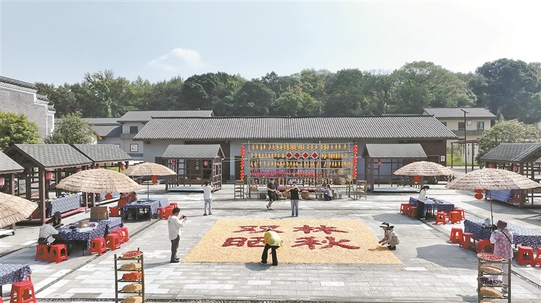 分宜县：感受丰收喜悦 欢度中秋佳节（图）