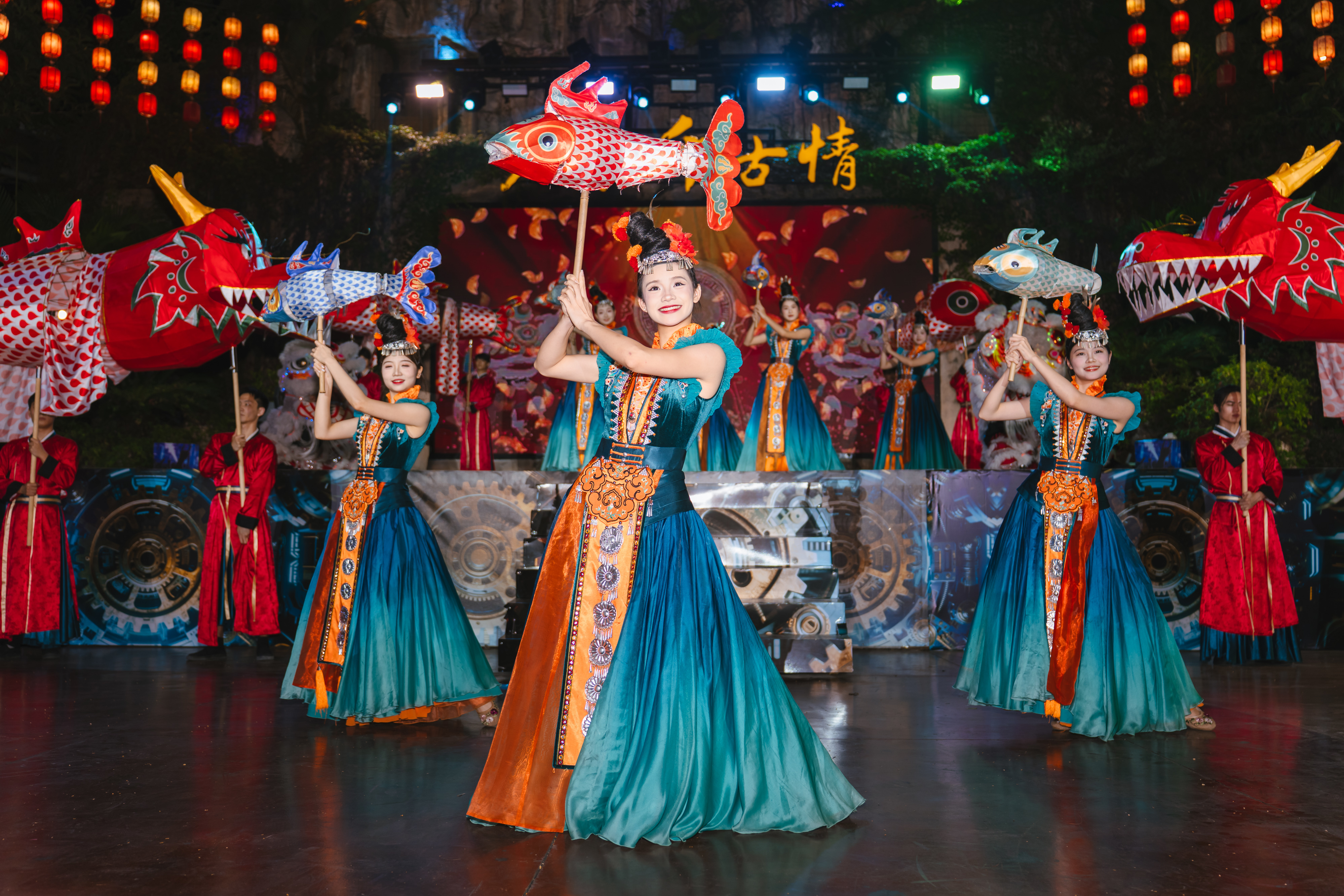 华流炸场,火力全开!“千古情狂欢节”燃爆广东!