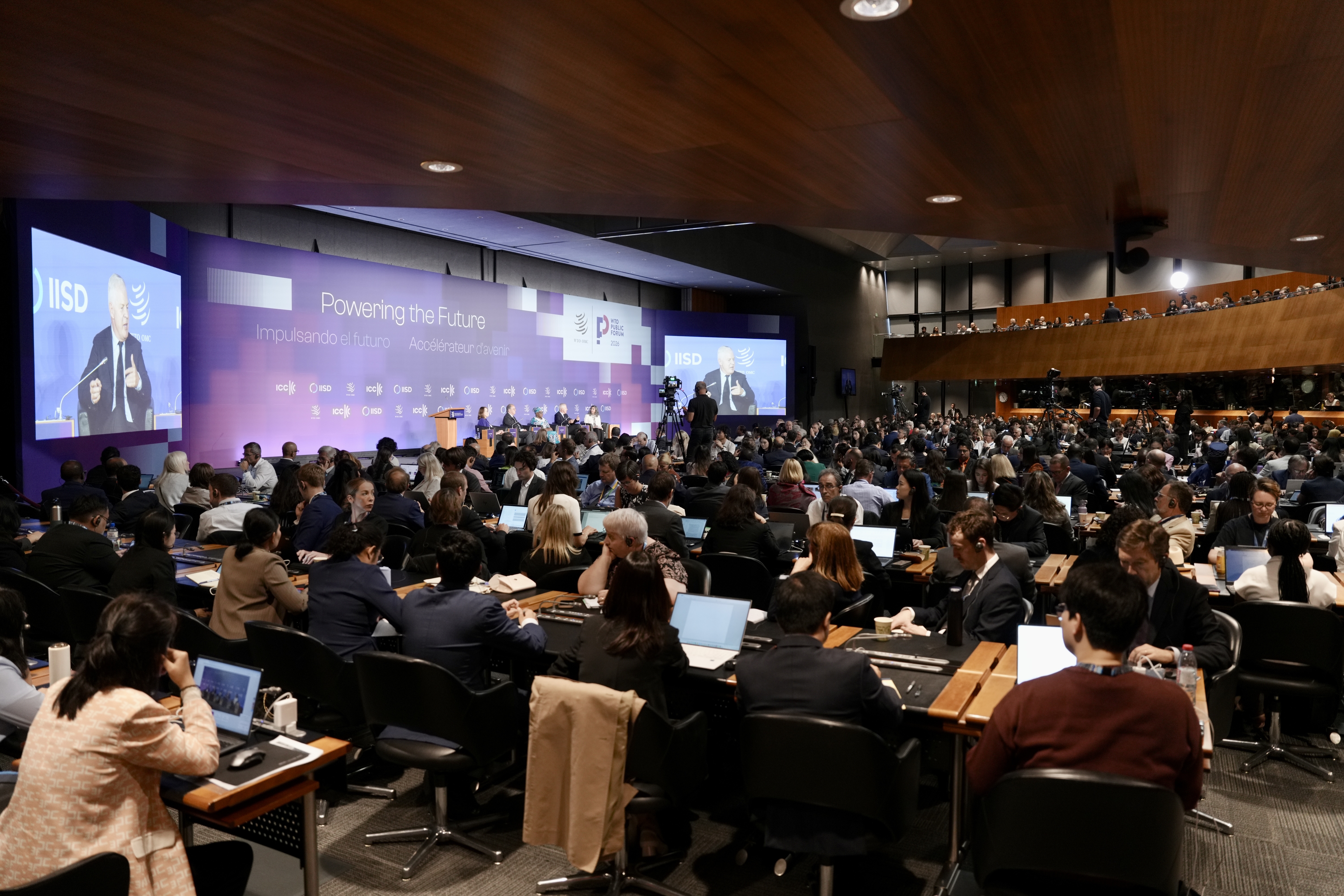 十八纸亮相 WTO“匠韵新生・国潮文创展”,以纸艺之美展示中国设计力量